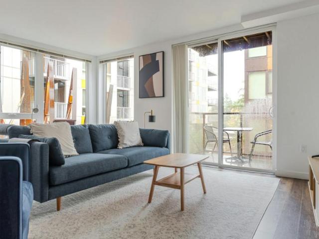 2 bedroom, Bellevue Bellevue 98005 105507373