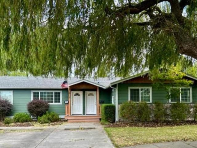 2 bedroom, Bellingham WA 98226 106061197