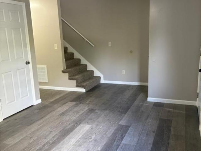 2 bedroom, Belpre OH 45714 106242300