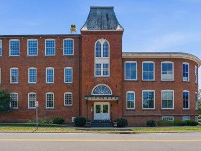 2 bedroom, Berlin CT 06037 104690800