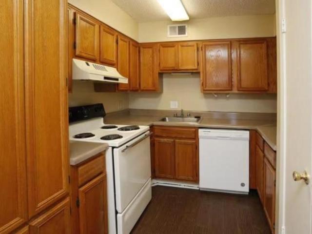 2 bedroom, Biloxi MS 39531 LS105304140