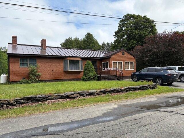 2 bedroom, Bingham ME 04920 105649724