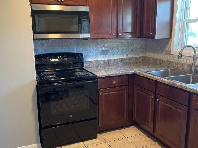 2 bedroom, Blue Isalnd IL 60406 105987552