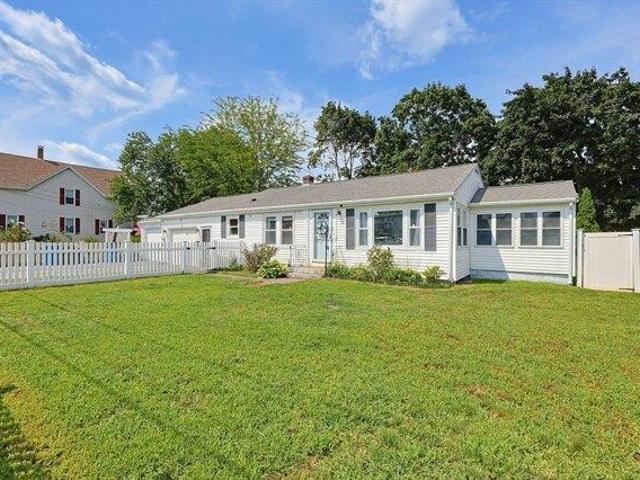 2 bedroom, Blackstone MA 01504 105416945
