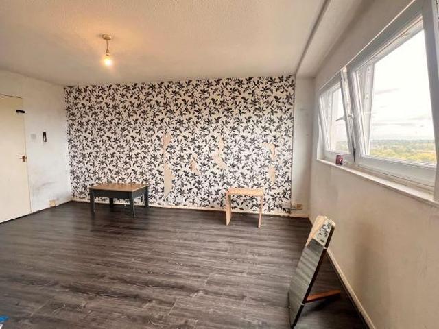 2 bedroom block of apartments to rent