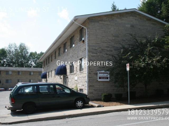 2 bedroom, Bloomington IN 47401 105666792