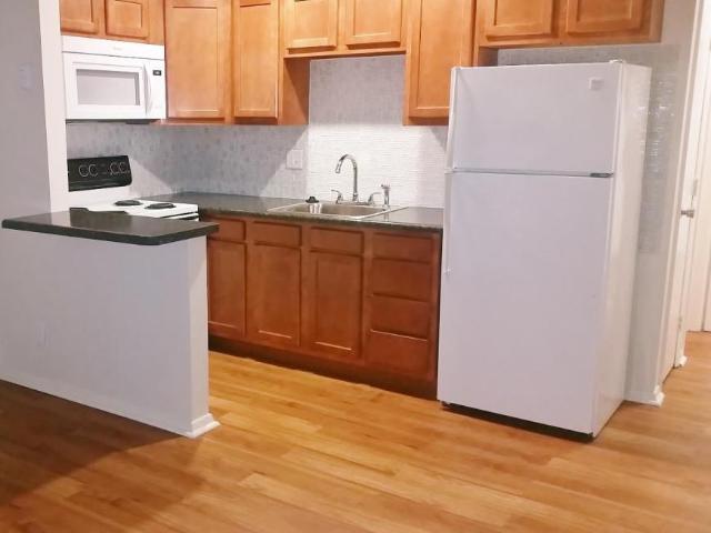 2 bedroom, Bloomington IN 47408 106166256