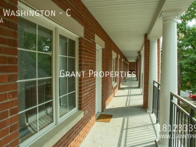 2 bedroom, Bloomington IN 47408 LS105430434