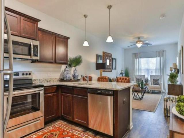 2 bedroom, Bloomingdale GA 31302 LS105389294