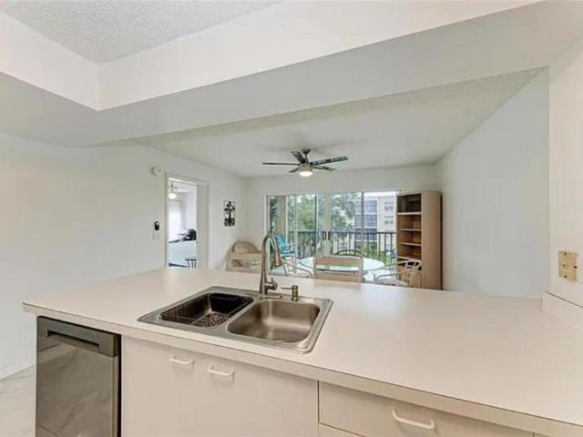 2 bedroom, Bradenton FL 34209 105903154