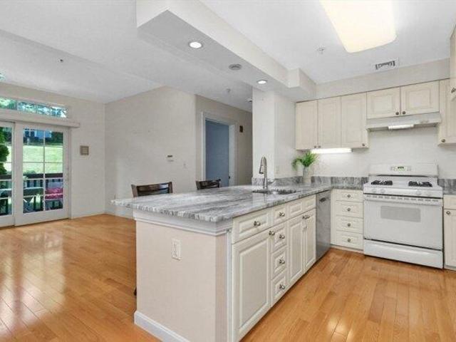 2 bedroom, Braintree MA 02184 105402220