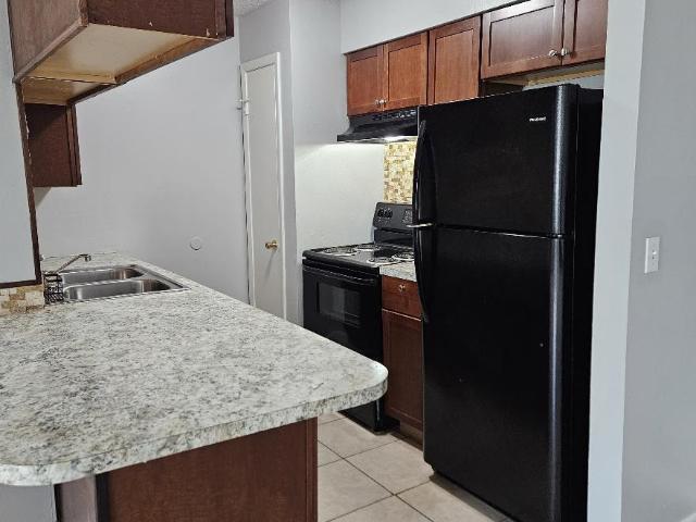 2 bedroom, Brandon FL 33510 106243783