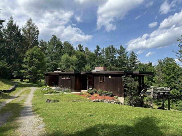 2 bedroom, Brattleboro VT 05301 104192785