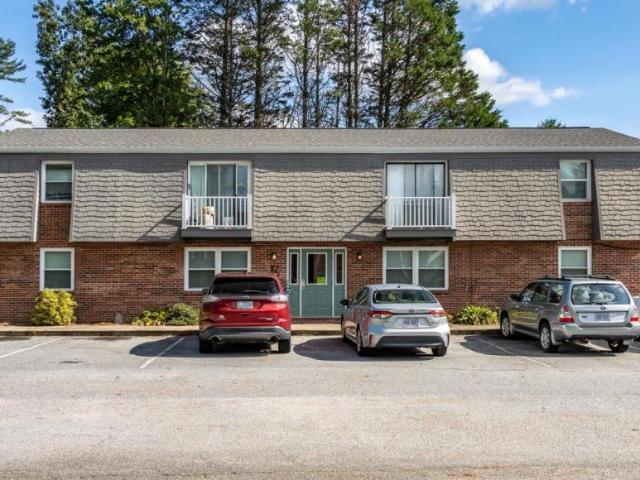 2 bedroom, Brevard NC 28712 LS105483382