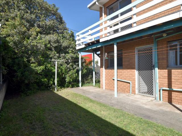 2 BEDROOM BRICK UNIT WITH PRIVATE BALCONY