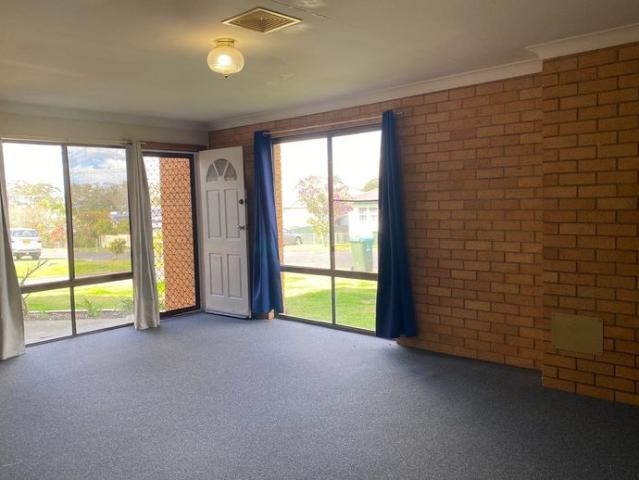 2 Bedroom Brick Unit in West Kempsey