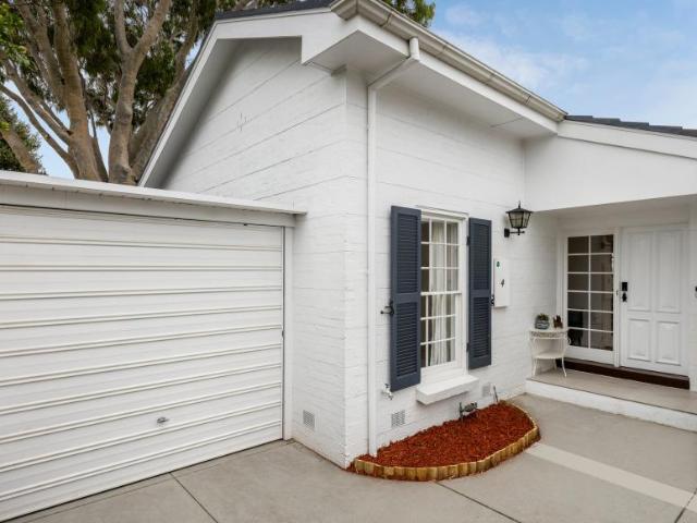 2 Bedroom Villa Brighton VIC 101947293