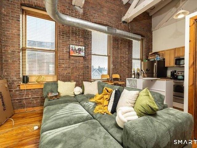 2 bedroom, Bridgeport CT 06604 104477495