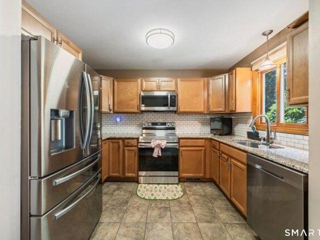 2 bedroom, Bristol CT 06010 105441994