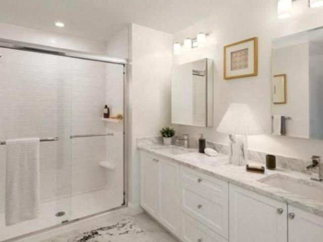 2 bedroom, Brookline MA 02445 LS95380971