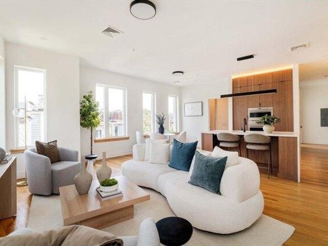 2 bedroom, Brookline MA 02445 104686838