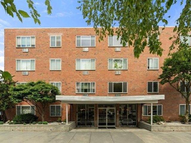 2 bedroom, Brookline MA 02446 104808116