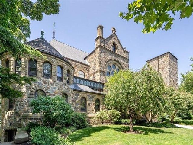 2 bedroom, Brookline MA 02446 105352977