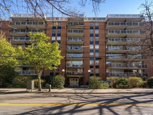 2 bedroom, Brookline MA 02446 105551520