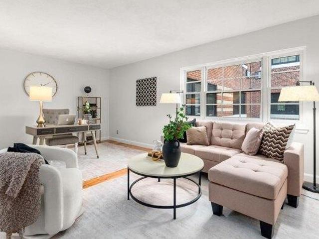 2 bedroom, Brookline MA 02446 105613563