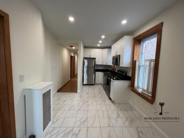 2 bedroom, Brookline MA 02446 94859157