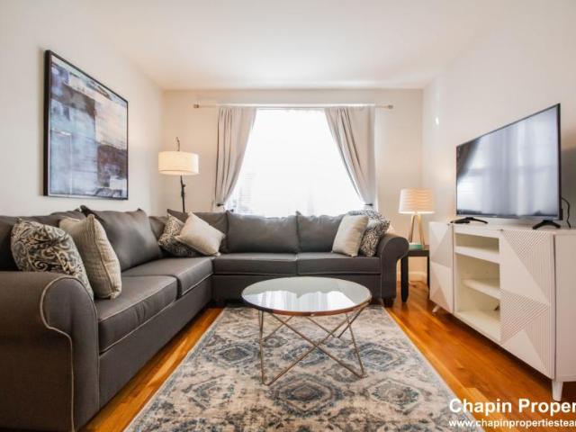 2 bedroom, Brookline MA 02446 98273211