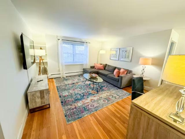 2 bedroom, Brookline Brookline 02445 LS96689707