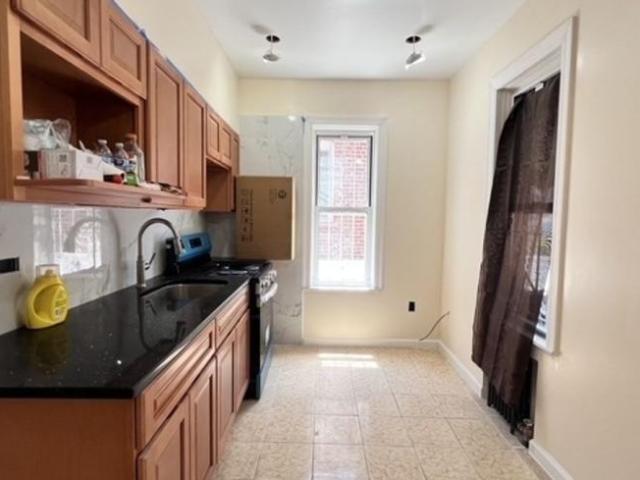 2 bedroom, BROOKLYN NY 11203 102958897