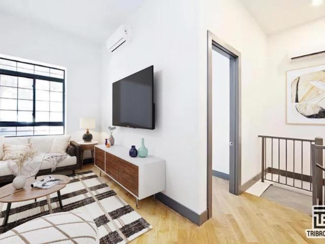 2 bedroom, Brooklyn NY 11211 LS89979001