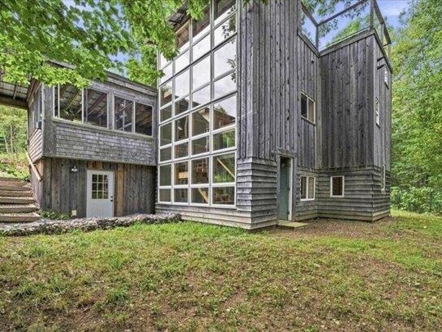 2 bedroom, Brooks ME 04921 105677818