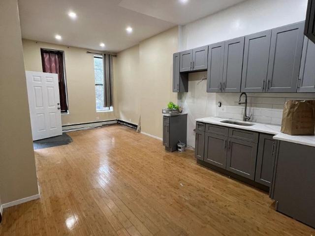 2 bedroom, BRONX NY 10454 LS105766912