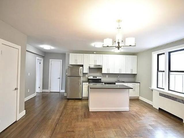 2 bedroom, BRONX NY 10463 102761154