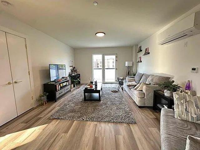 2 bedroom, BRONX NY 10463 95684373