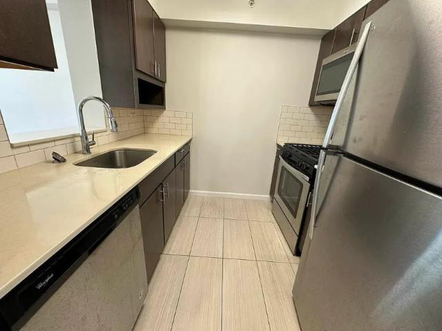 2 bedroom, Bronx NY 10468 105315043