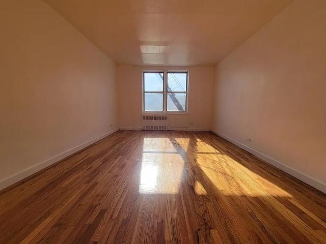 2 bedroom, Bronx NY 10471 99182357