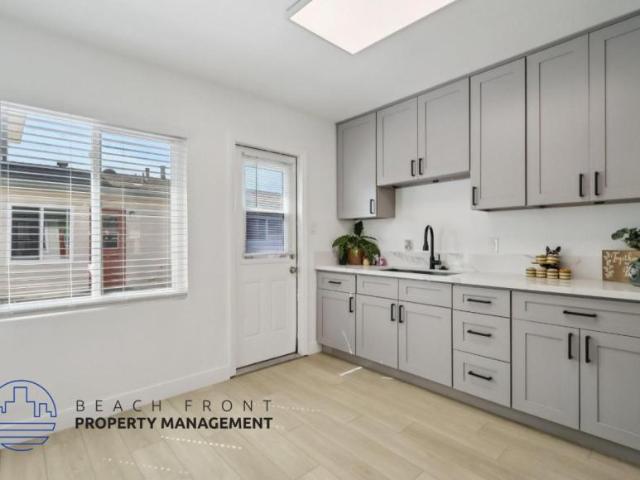 2 bedroom, Buena Park CA 90621 104207554