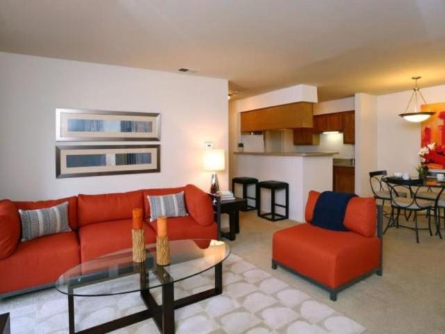 2 bedroom, Buffalo Grove IL 60089 105320611