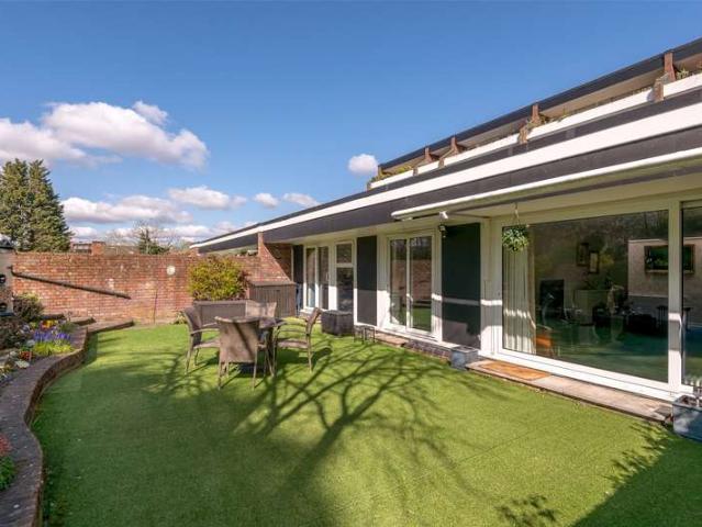 2 Bedroom Bungalow