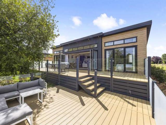2 Bedroom Bungalow