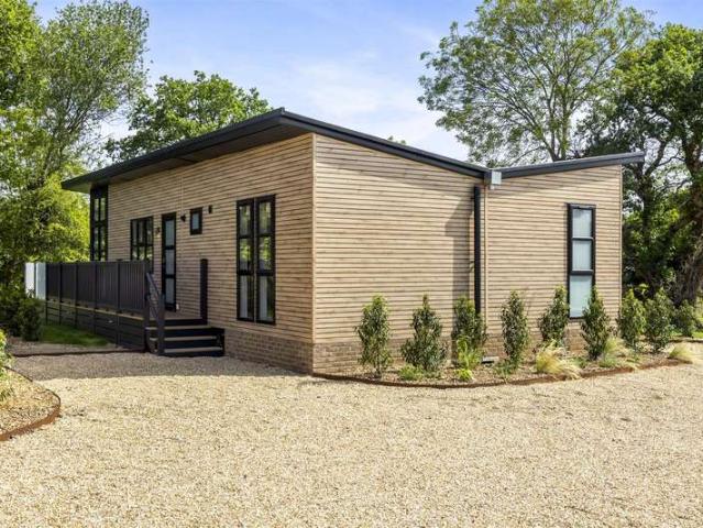 2 Bedroom Bungalow