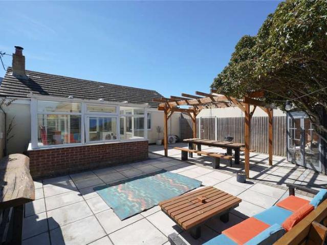 2 Bedroom Bungalow