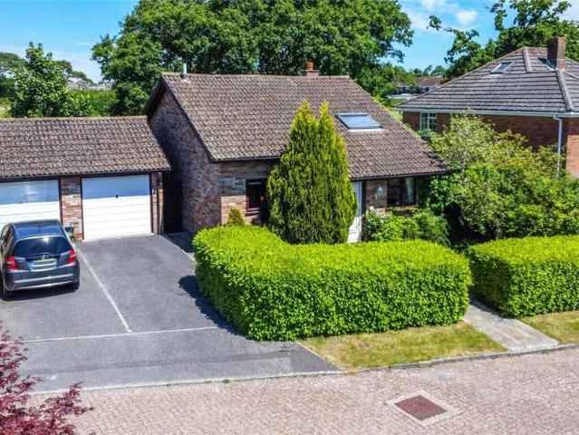 2 Bedroom Bungalow