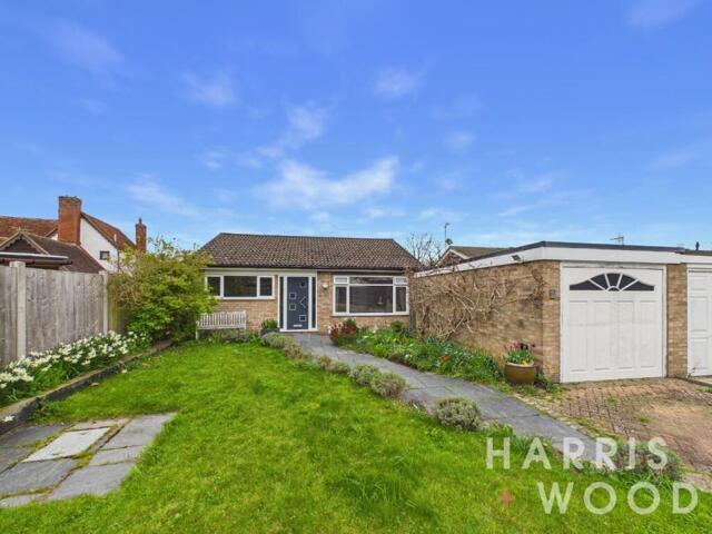 2 Bedroom Bungalow Colchester Essex 101676354