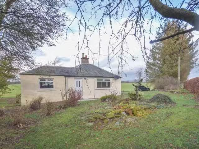 2 bedroom bungalow for rent in Blairyfeddon, Forfar, Angus, DD8