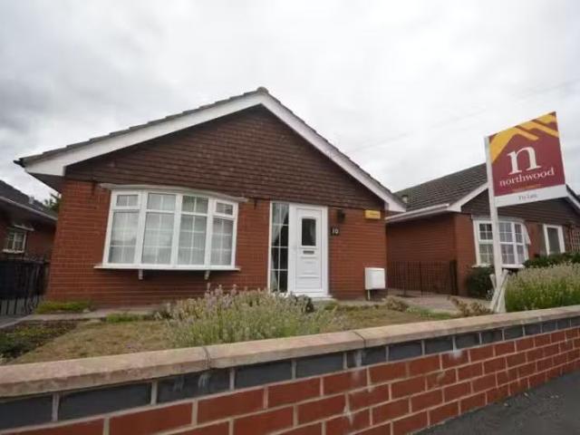 2 bedroom bungalow for rent in Dane Close, Sandbach, CW11